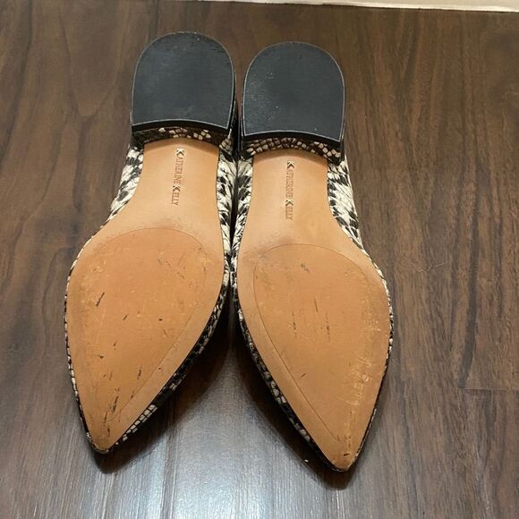 Katherine Kelly Elegant Snakeskin Pattern Pointed Flats - Picture 8 of 9